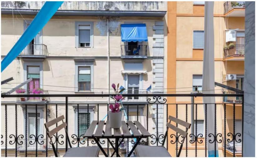 In The Center Rooms Naples Exterior photo